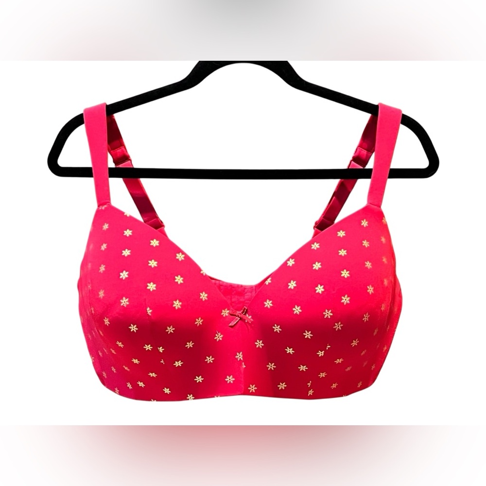 Cacique 40DDD T-Shirt Bra Wireless Lightly Lined Red w/Gold Star Print, NWOT
